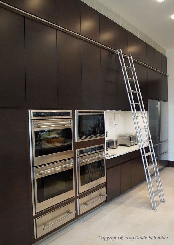 aluminum-rolling-kitchen-ladder-2.jpg