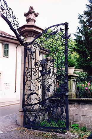 zurich-iron-gate-2